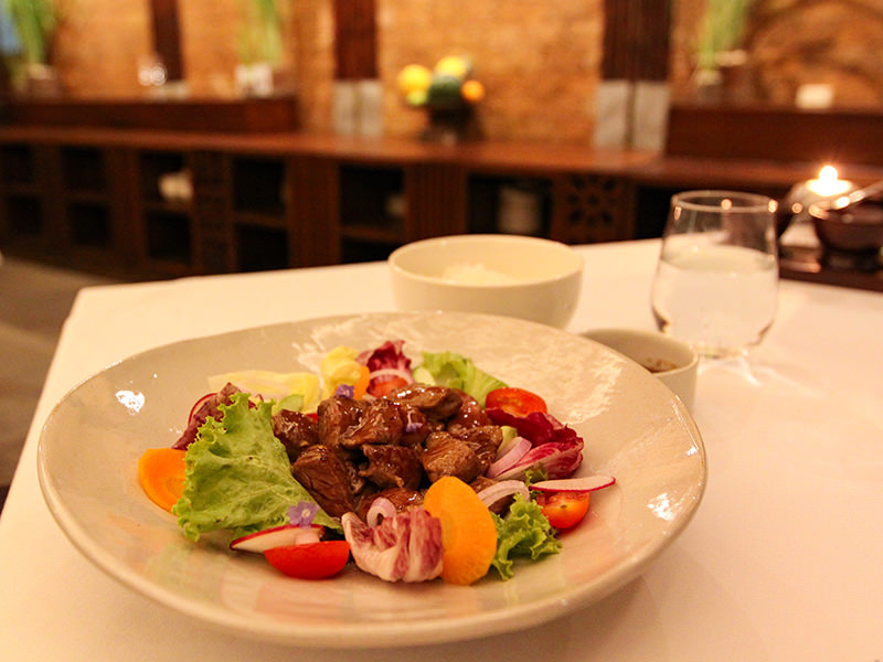 Beef Lok Lak served for dinner at the restaurant of Jaya House River Park hotel, in Siem Reap, Cambodia, photo by Ivan Kralj