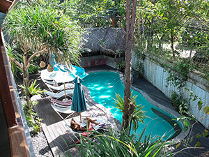 Swimming pool at Kosta Hostel, in Seminyak, Bali, Indonesia, photo by Ivan Kralj