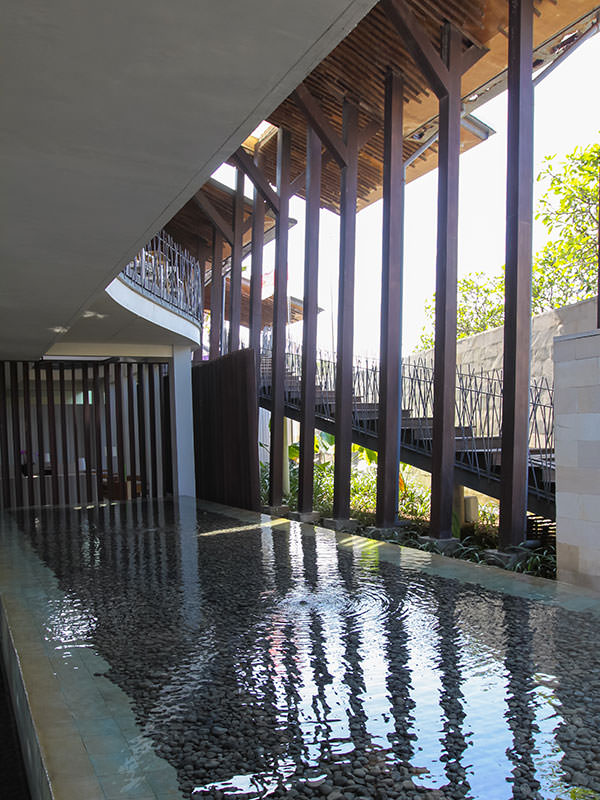 Lobby with pool at the Balé resort in Nusa Dua, Bali, Indonesia, photo by Ivan Kralj
