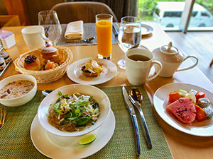 Noodles, poached egg, fruit, cakes and other delights at the breakfast in Mosaic Restaurant at Crowne Plaza Vientiane, 5 star hotel in Laos capital, photo by Ivan Kralj