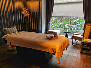 Massage table in The Senses Spa at Crowne Plaza Vientiane, 5 star hotel in Laos capital, photo by Ivan Kralj