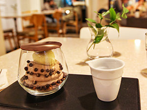 Oh Chocolate dessert in a glass, served at Sona dessert shop in Seoul, South Korea, photo by Ivan Kralj