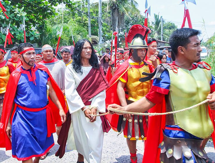 The crucifixion in Pampanga, San Fernando, is the highlight of the Maleldo 2019, Holy Week Philippines, Ruben Enaje playing Jesus for 33rd time, photo by Ivan Kralj