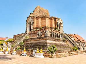 Even when partially crumbled, pyramidal Wat Chedi Luang impresses by its size in Chiang Mai, Thailand, photo by Ivan Kralj