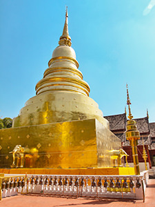 The golden pagoda of Wat Phra Singh in Chiang Mai, Thailand, photo by Ivan Kralj.
