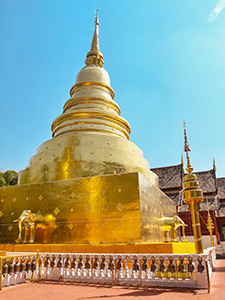 The golden pagoda of Wat Phra Singh in Chiang Mai, Thailand, photo by Ivan Kralj.