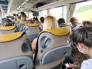 Crowded Pleso Prijevoz bus operating between Split airport and Split city center, disregarding the social distancing measures in the times of pandemic, photo by Ivan Kralj