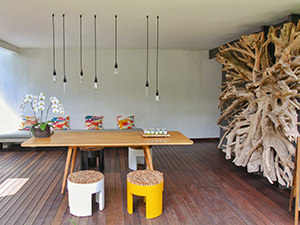 The minimalist interior design at the reception desk of Aria Villas Ubud, Bali, Indonesia, photo by Ivan Kralj