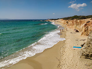 Sandy Hawaii Beach in Alyko, Naxos, one of the must-visit places in Naxos, Greece, photo by Ivan Kralj