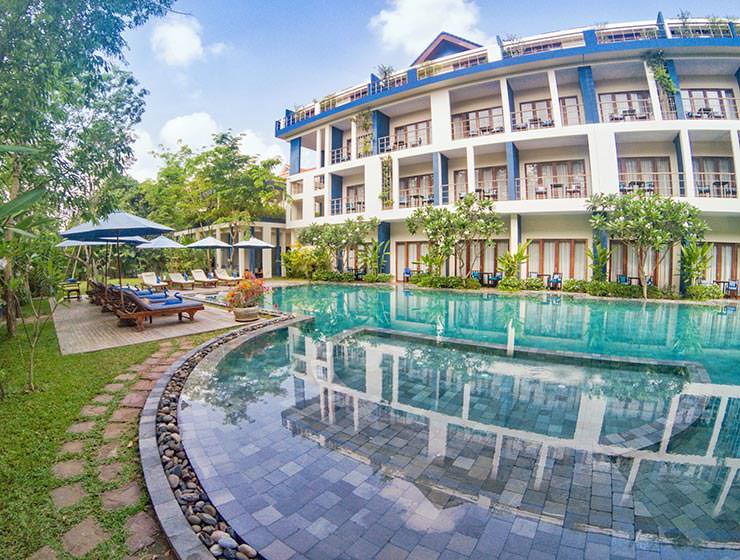 Swimming pool at Sakmut Boutique Hotel in Siem Reap, Cambodia, photo by Ivan Kralj