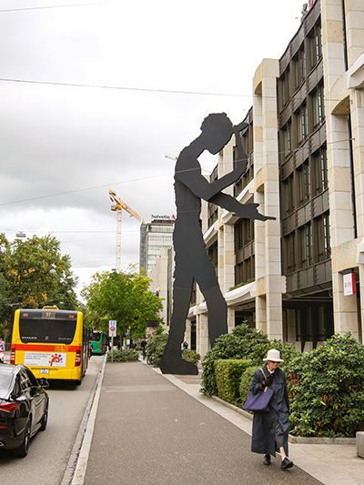 The 13,5-meter-tall Hammering Man swinging his hammer on Aeschenplatz in Basel since 1989, the kinetic sculpture by Jonathan Borofsky. Photo by Ivan Kralj