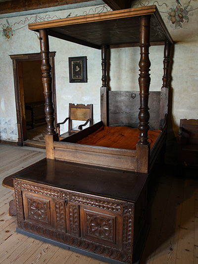 Bedroom in Chillon Castle, Switzerland, photo by Ivan Kralj.