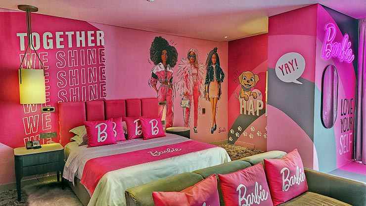 Barbie Suite at Hilton Bogota Corferias hotel, partnership with Mattel on the occasion of "Barbie" movie premiere; photo by Hilton.