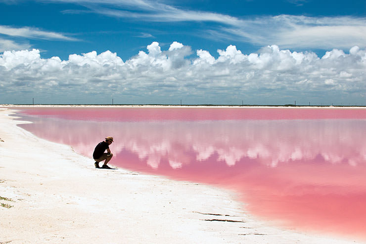 17 Awe-inspiring Pink Lakes Around the World You Need to See