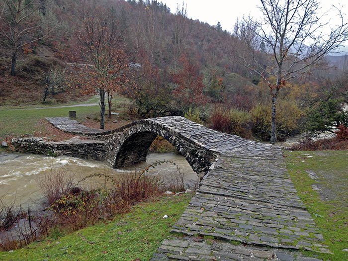 Agiou Mina Bridge in Dilofo, one of 46 Zagorochoria villages, Greece; photo by Billllakos.