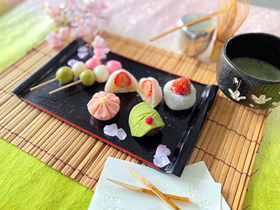 Eatwith Tokyo, Mochi and Wagashi desserts from Miyuki's cooking class displayed; photo by Eatwith.