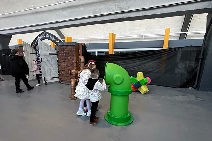 Photograph of a poor display at Willy's Chocolate Experience in Glasgow, where children didn't get the magical Wonka's wonderland they were expecting; photo by Jack Proctor.