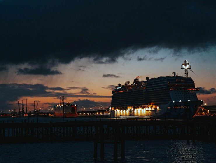 Sunset in Southampton, with the outlines of a cruise ship, nightscape; photo by Frankie Lu, Unsplash.
