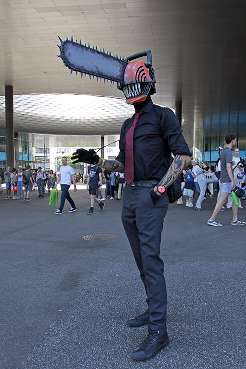 Cosplayer dressed as the Chainsaw Man from the namesake manga series, at Fantasy Basel, the Swiss Comic Con; photo by Ivan Kralj.