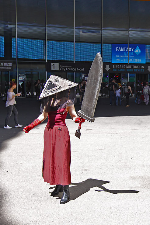 Cosplayer dressed as Pyramid Head from "Silent Hill" survival horror video game, at Fantasy Basel, the Swiss Comic Con; photo by Ivan Kralj.