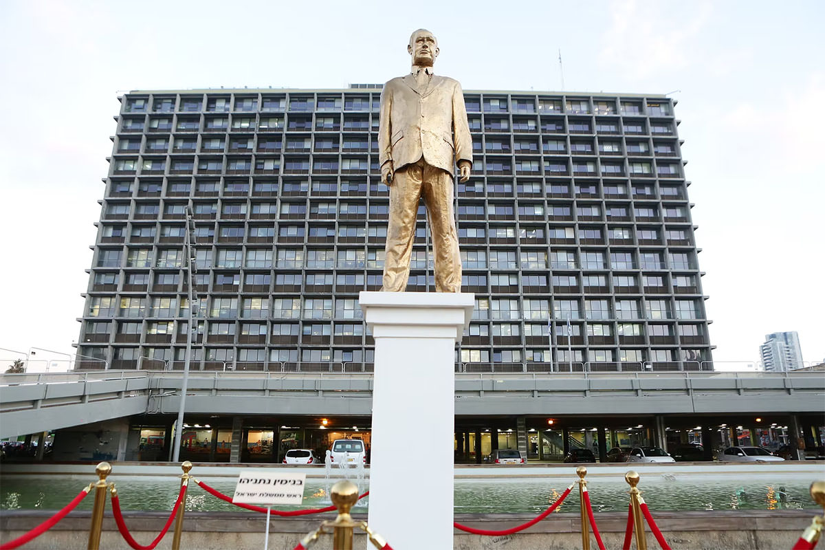 A guilded statue of the Israeli Prime Minister Benjamin Netanyahu erected overnight at Rabin Square in Tel Aviv, former Kings of Israel Square; artwork by Itay Zalait.